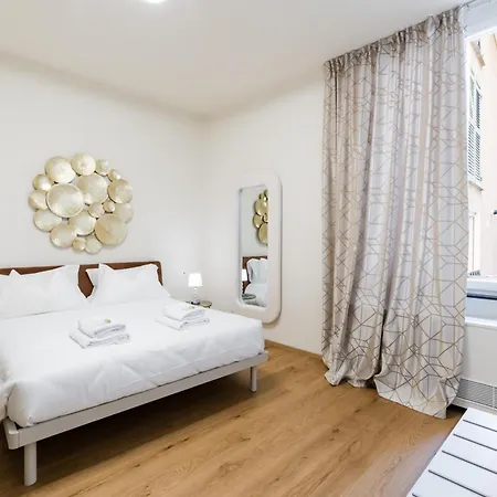 Oldtown Chic Between Aquarium And Metro アパート ジェノヴァ