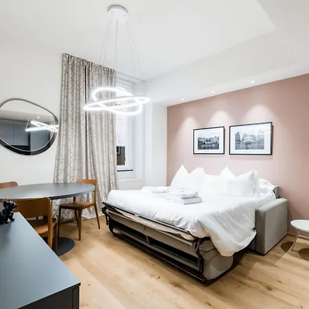 Oldtown Chic Between Aquarium And Metro ジェノヴァ